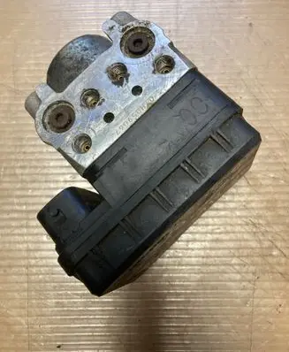 Toyota RAV 4 (XA30) ABS Pump 8954142240 1338000360 4451042150