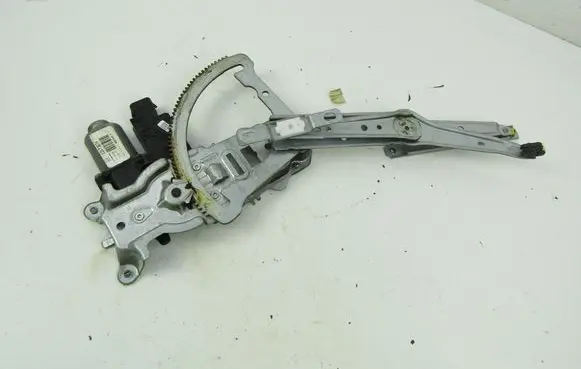 Opel Corsa C Front door window regulator with motor 13173074