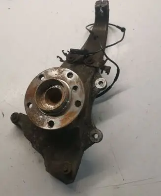 BMW 5 F10 F11 Front wheel hub