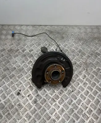 Mercedes-Benz B W246 W242 Rear wheel hub