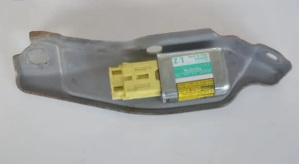 Lexus GS 300 350 430 450H Airbag deployment crash/impact sensor