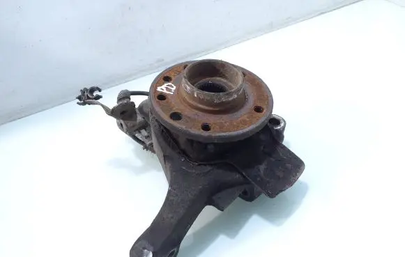Opel Signum Front wheel hub spindle knuckle 6699R