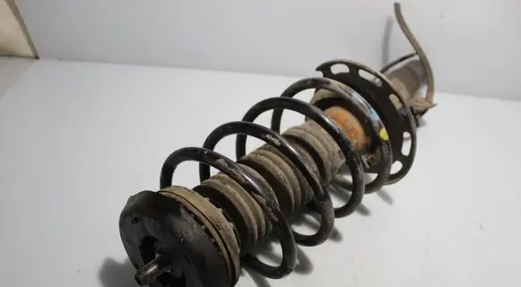 Front shock absorber with coil spring
