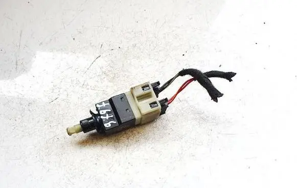 Mercedes-Benz C W202 Brake pedal sensor switch 0148990024