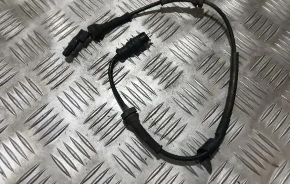Renault Vel Satis ABS brake wheel speed sensor 8200084125
