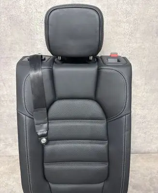 Porsche Macan (95B) Rear seat