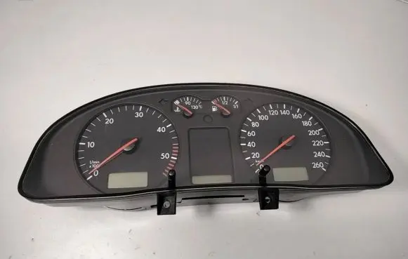 Volkswagen PASSAT B5 Speedometer (instrument cluster) 3B1919880G 110008920020