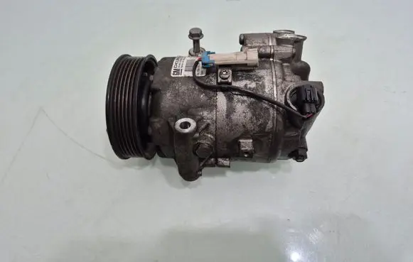 Opel Astra J Air conditioning (A/C) compressor (pump) 401351739