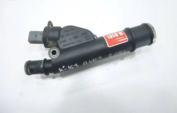 Engine coolant pipe/hose