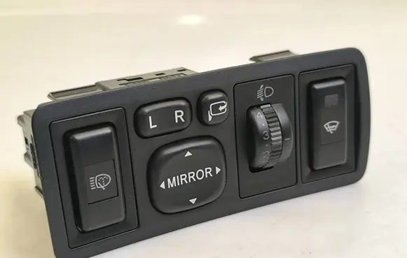 Toyota Avensis T250 Wing mirror switch 777669 183575 156762
