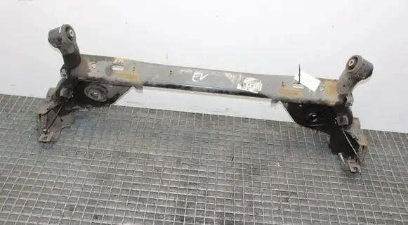 Nissan Leaf II (ZE1) Rear axle beam 