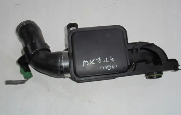 Ford Fiesta Breather/breather pipe/hose 9647507680