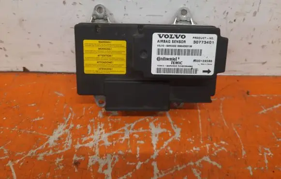 Volvo S40 Airbag control unit/module 30773401