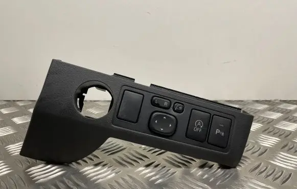 Toyota Avensis T270 Other switches/knobs/shifts 5544605140