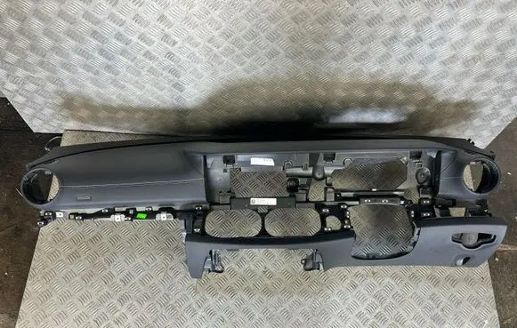 Mercedes-Benz E W213 Dashboard A2136809904