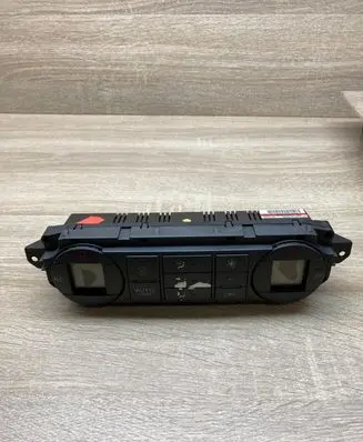 Ford Focus Climate control unit 3M5T18C612AK