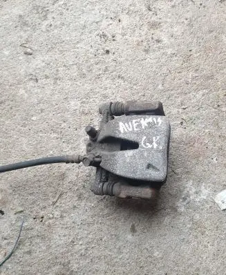 Toyota Avensis Verso Rear brake cylinder 