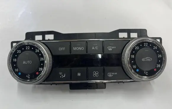 Mercedes-Benz C W204 Climate control unit A2049002103 Q01HW2109 SW200902