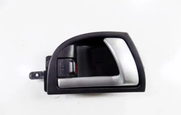 Hyundai Santa Fe Front door interior handle 