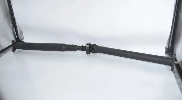 BMW 5 F10 F11 Drive shaft (set) 7631365 26107631365 8693398