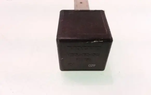 Volvo S60 Other relay V23134J52X346 9441158