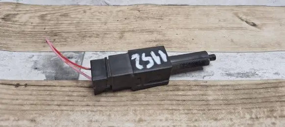 Nissan X-Trail T30 Brake pedal sensor switch