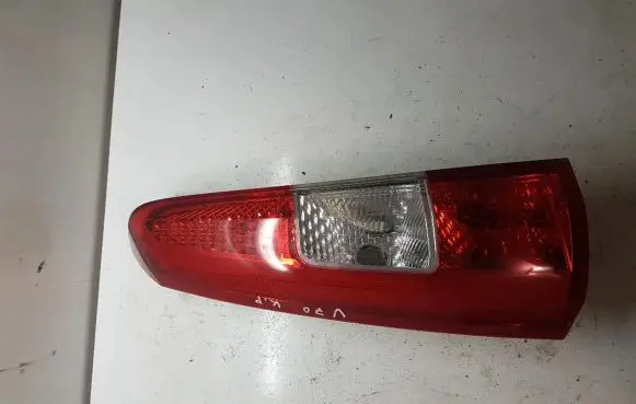Volvo V70 Rear/tail lights 160985 A862