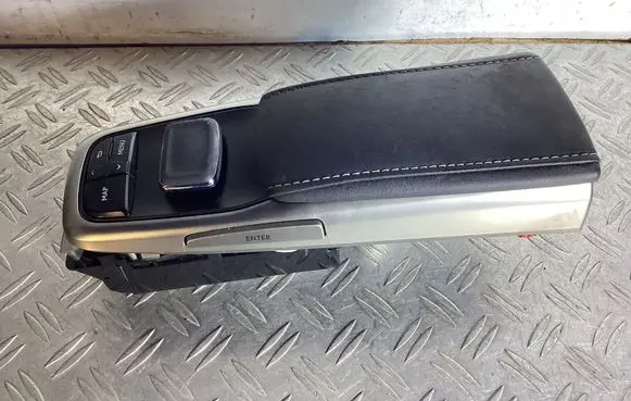 Lexus RX 450H Head unit multimedia control 5882248100 2372400753 8478048200C4