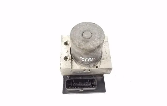 Mercedes-Benz E C207 W207 ABS Pump A2124317012