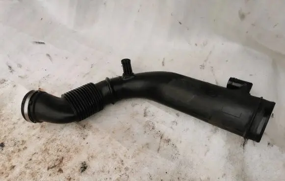 Land Rover Evoque I Air intake duct part D23NA 41868