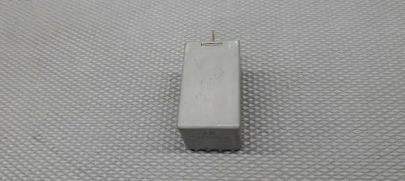 Ford Sierra Fuel pump relay 68125