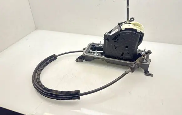Audi A3 S3 8V Gear shifter/selector 8V2713023