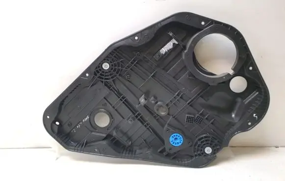 KIA Sorento Rear window lifting mechanism without motor