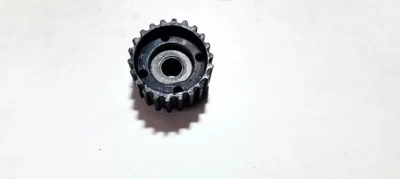 Volkswagen Touran I Crankshaft pulley 038105263h