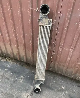 Mercedes-Benz CLS C219 Intercooler radiator A2115002602