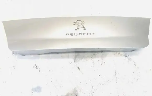 Peugeot 508 Trunk door license plate light bar 9670813480