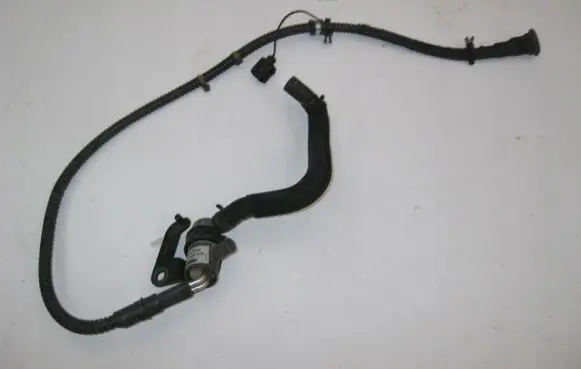 Volkswagen PASSAT B7 Coolant heater 03C965529