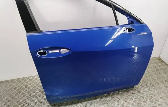 Lexus UX Front door
