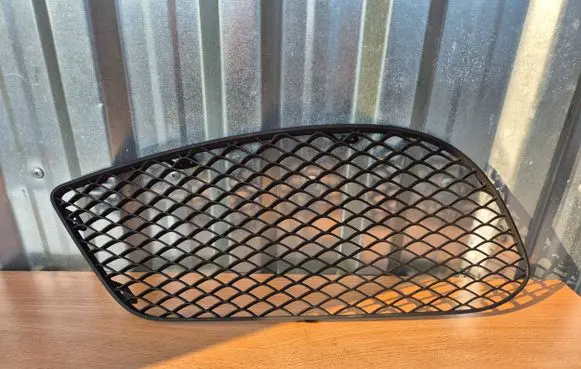 Mercedes-Benz E C207 W207 Front bumper lower grill A2078850324