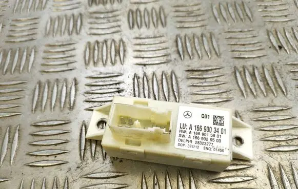 Mercedes-Benz C W204 Light module LCM A1669003401 A1669029500 A1669015801