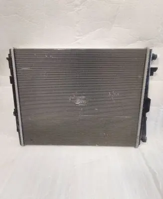 BMW i4 Coolant radiator 8666811 17118666811