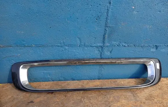 Mini One - Cooper Coupe R56 Front bumper lower grill 7262480