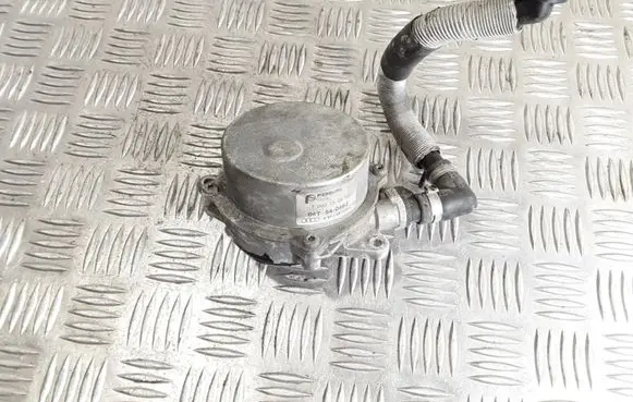 Audi A8 S8 D3 4E Vacuum pump 057145100L