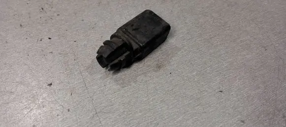 Volkswagen PASSAT B5.5 Outside/exterior temperature sensor 8Z0820535