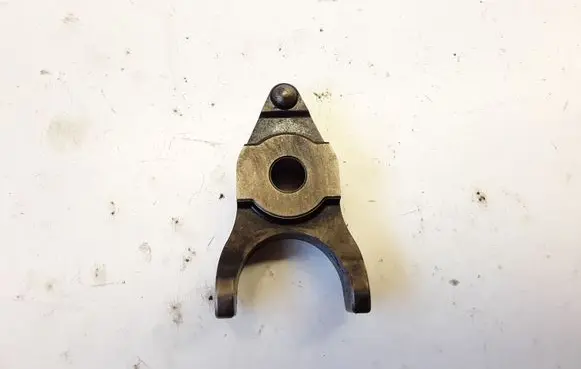 Toyota Corolla Verso E121 Fuel Injector clamp holder NOCODE