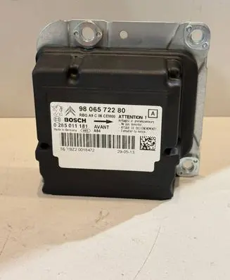 Peugeot 2008 I Airbag control unit/module 9806572280 0285011181