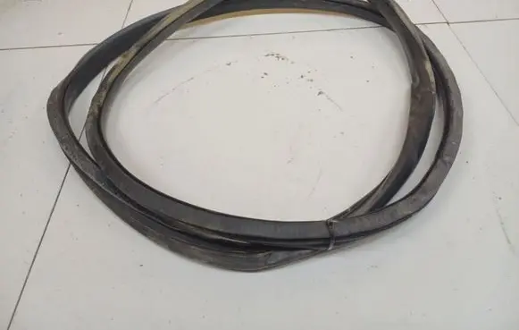 Audi A6 S6 C5 4B Rubber seal rear door 