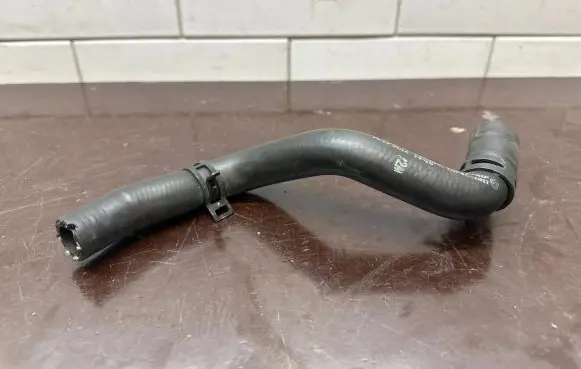 Mercedes-Benz B W246 W242 Engine coolant pipe/hose A2465010258