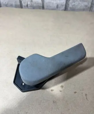 Volkswagen Transporter - Caravelle T5 Engine bonnet (hood) release handle 1J1823533C 7h1823633B