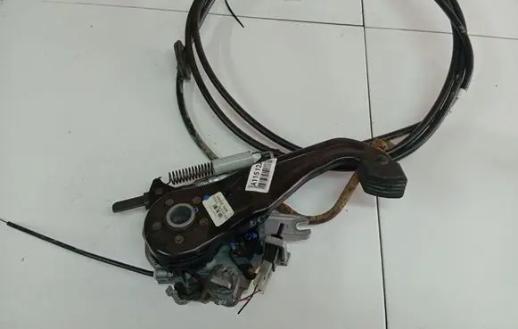 Mercedes-Benz R W251 Handbrake/parking brake lever assembly A1644200784